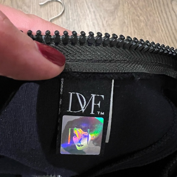 Diane von Furstenberg Navy Dress with side zipper detail Size 6 - Picture 6 of 10